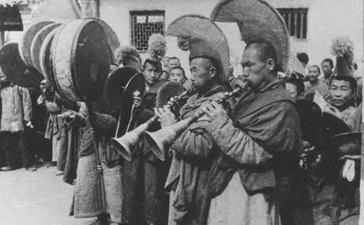 爱新觉罗&middot;载涛正宗的天潢贵胄，为什么会去摆地摊