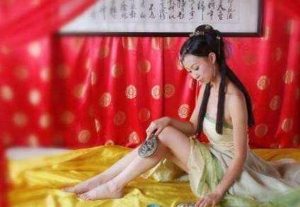 在卫生巾尚未出现的古代 女子是怎么处理姨妈的呢