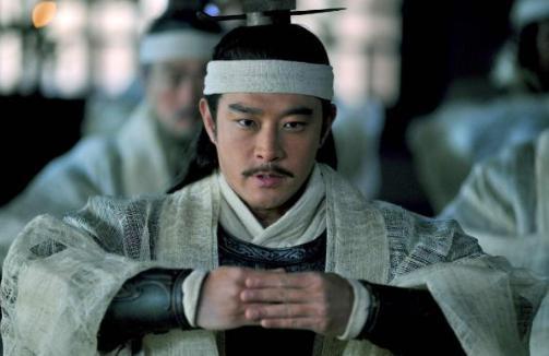 《三国演义》中的周瑜和鲁肃形象被毁！真正的周瑜和鲁肃是怎么样的