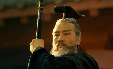 古代人不能随便剪头发 为什么曹操还要割断头发呢