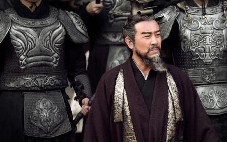 古代人不能随便剪头发 为什么曹操还要割断头发呢