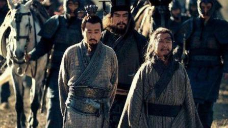 既然刘备请诸葛亮出山 为什么打仗却不带他呢