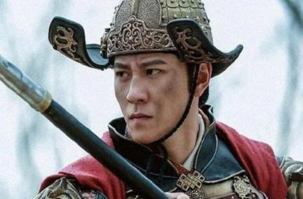 古代武将为什么见到拿锤的人都要躲着走呢 和这种人打不死也残废