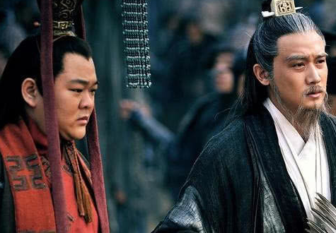 诸葛亮死后，刘禅如何对待他的后人的呢