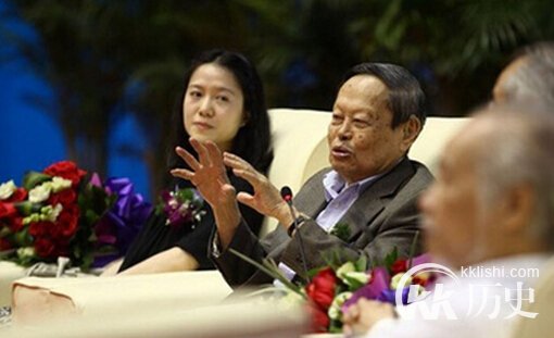 历史的耳光 杨振宁丑陋在哪里