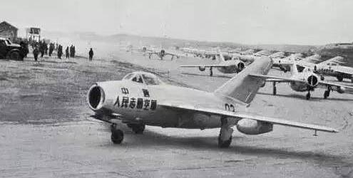 蒋道平一人击落美军两个王牌飞行员,为什么他却被隐藏了48年