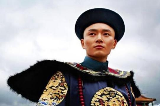 乾隆对待兄弟厚道,他的两个弟弟最后结局如何