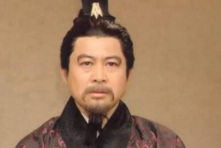 刘璋的实力比刘备还要强许多 为什么最后会输给他呢