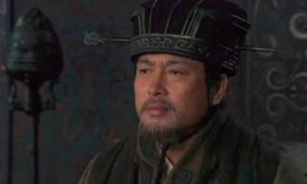 刘璋的实力比刘备还要强许多 为什么最后会输给他呢