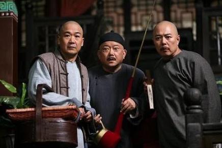 和珅为什么能在乾隆身边混的如此风生水起 主要是他的睿智和情商