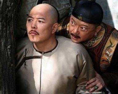 和珅为什么能在乾隆身边混的如此风生水起 主要是他的睿智和情商