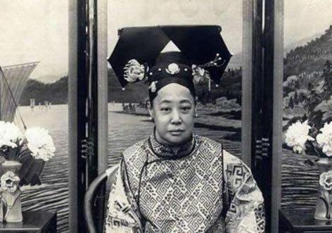 溥仪逊位后，原本得不到光绪宠爱的瑾妃为什么会变得说一不二