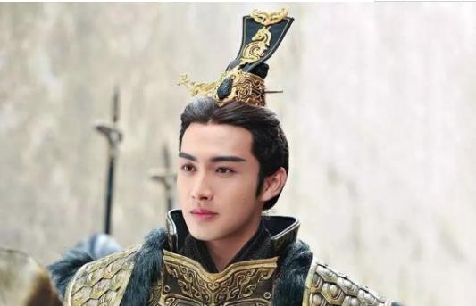 秦始皇叫嬴政，为什么他的儿子叫扶苏和胡亥呢