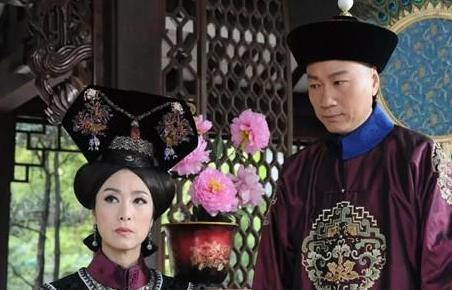 古代太监能够一手遮天 为什么很少出现宫女只手遮天呢