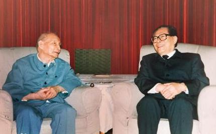 陈云做出的贡献分别在什么方面 社会上对于他的评价如何