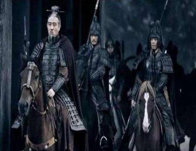 刘备睡觉有什么特殊癖好吗 为什么喜欢抱着玉美人呢