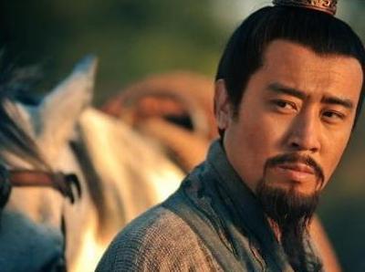 刘备没有靠山又没有钱 刘备是怎么养活军队的