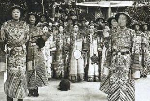 李莲英为什么死后只剩下了一个头