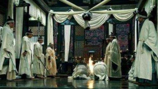 臣子被皇帝赐自尽，如果不照做会怎么样