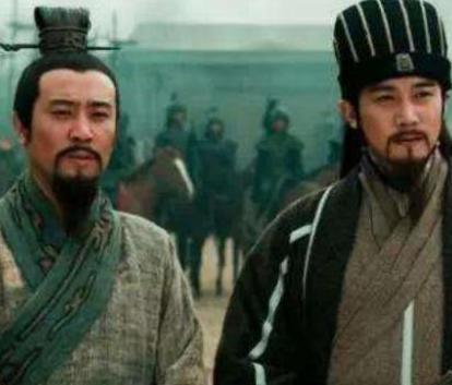 诸葛亮为什么能说服孙权联合抵抗曹操呢 而不是孙权劝说诸葛亮呢