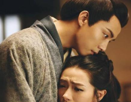 刘备可是打着匡扶汉室的旗号 为什么汉献帝不前去投靠他呢