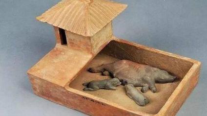 古时代的人都是什么样的茅房 他们是怎么上厕所的