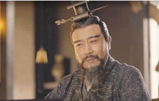 步练师为什么能让赤壁之战中主降的步骘代替陆逊成为丞相