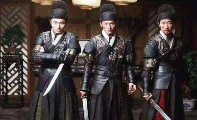 古代皇帝防止身边侍卫刺杀自己都怎么办 他是一般都用什么方法