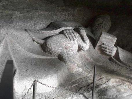 同样低明朝的军师 为什么刘伯温被收拾了,而他却安然无事呢