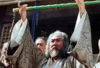 丐帮既然是一个有实力又有钱的帮派 为什么没有人组织造反呢