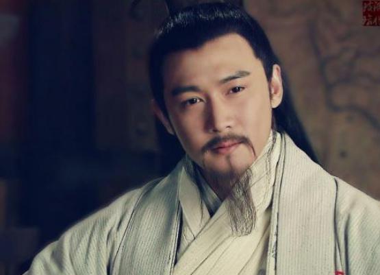 刘备将兵权交给李严，为什么不交给诸葛亮呢