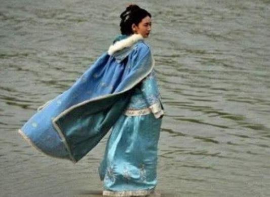 揭秘：古代人投河自尽为什么要光着脚