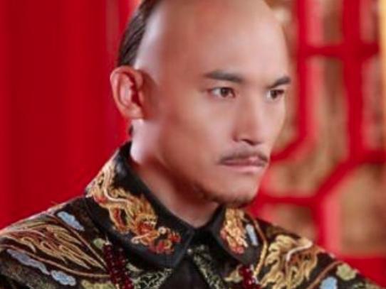 努尔哈赤的小儿子爱新觉罗&middot;多铎，皇太极为什么拉拢他