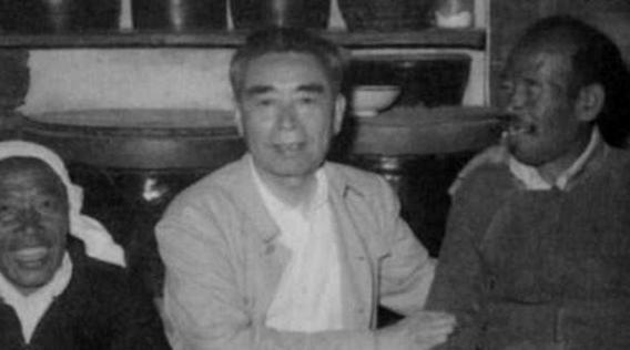 陈永贵葬礼，为什么华国锋乔装前去