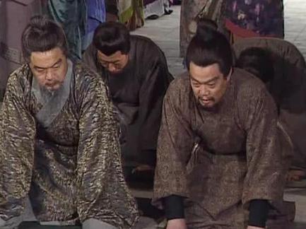 荆州兵强马壮为什么蔡瑁会轻易投降曹操 只因内忧大于外患