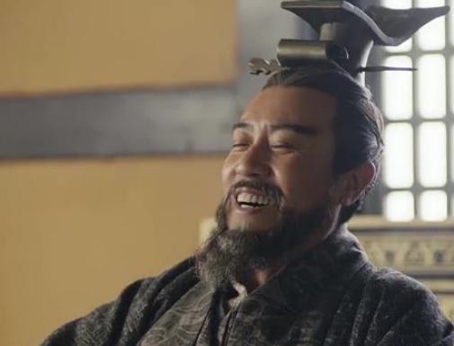 三国时期，为什么会有人认为曹操是奸贼