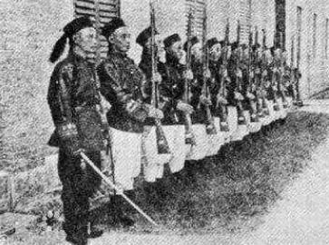 曾国藩必须裁撤湘军，李鸿章为什么可以保留淮军