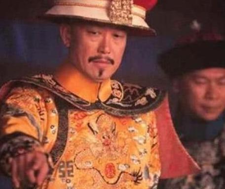 和珅背后的势力非常强大 嘉庆扳倒和珅的时候为什么不怕他们