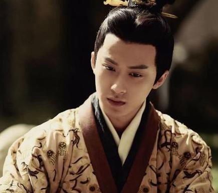 曹植为什么会在夺嫡之战中败给曹丕呢 主要还是猪队友神对手