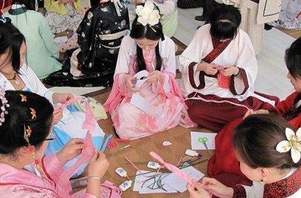 古代的人们是怎么过七夕的 古人都有什么活动呢