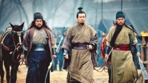 三国著名的衣带诏事件中,刘备为什么要逃走