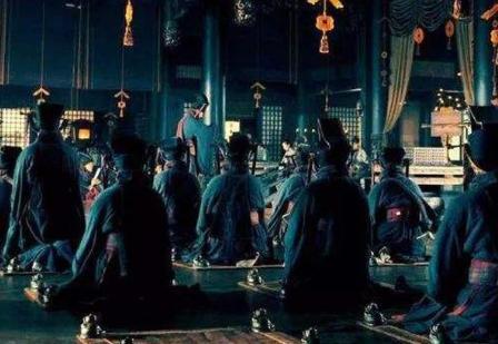 曹操是怎么控制甚至利用好汉献帝的 曹操从他身上的到什么