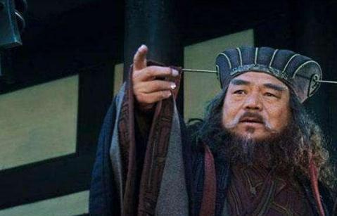 董卓为什么会背上千古骂名