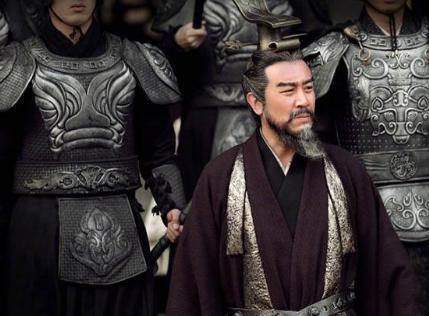 孙权为什么要砍掉关羽的头 关羽做了什么事情