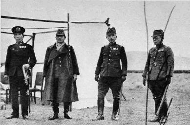 日本战败之后 为什么天皇不切腹谢罪呢