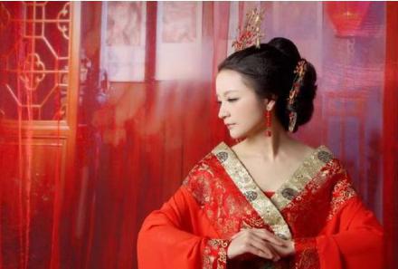 古代每个朝代规定女子出嫁的时间是在几岁 为什么结婚那么早呢