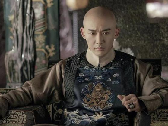 乾隆不交出玉玺，为什么还要禅位于嘉庆