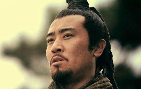 赤壁之战后周瑜鲁肃发生分歧，为什么周瑜死前还要推荐鲁肃