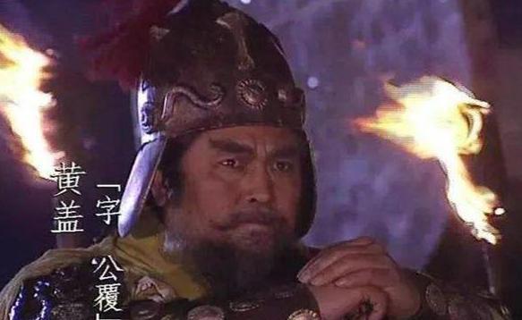 周瑜遭到曹操和刘备的抹黑,为什么孙权还如此信任他