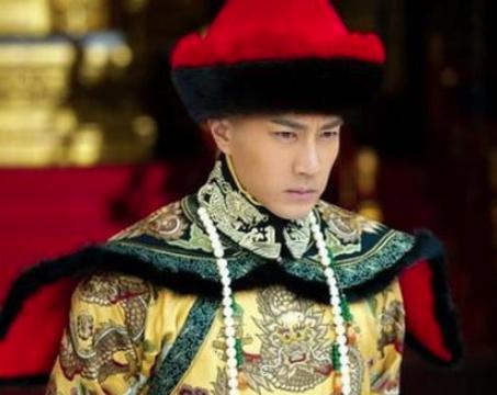 努尔哈赤死后，代善有实力登基为什么放弃了